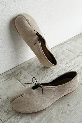 Split Toe Flats
