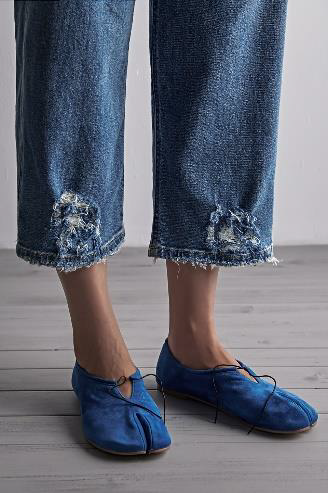 Split Toe Flats