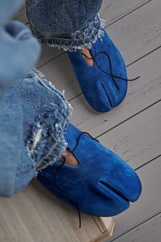 Split Toe Flats