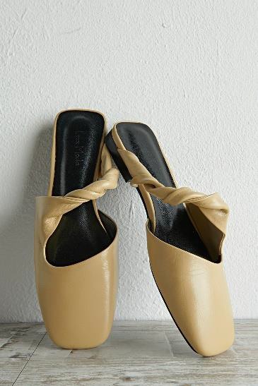 Twisted Mules