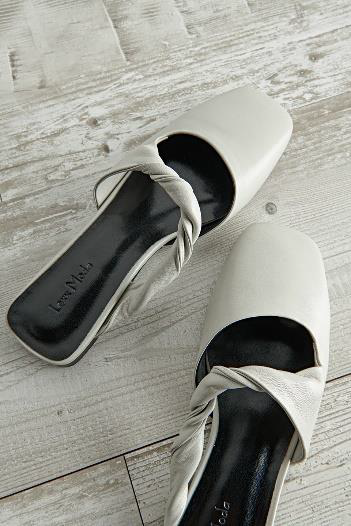 Twisted Mules