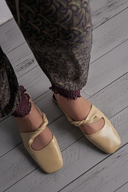 Twisted Mules