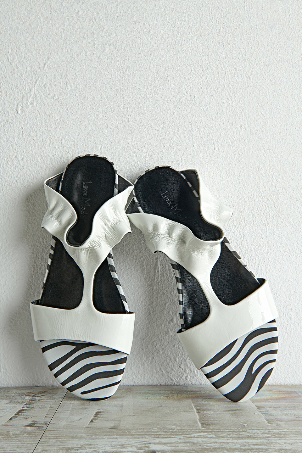 Zebra Lining Sandals