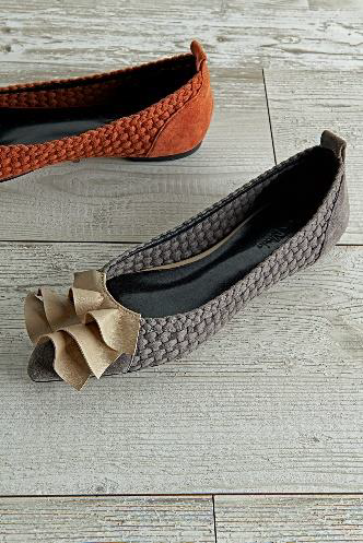 Ruffle Woven Flats