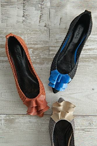 Ruffle Woven Flats