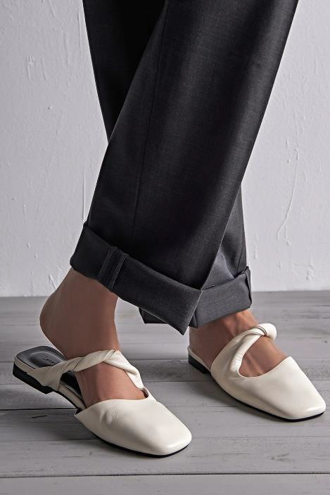 Twisted Mules